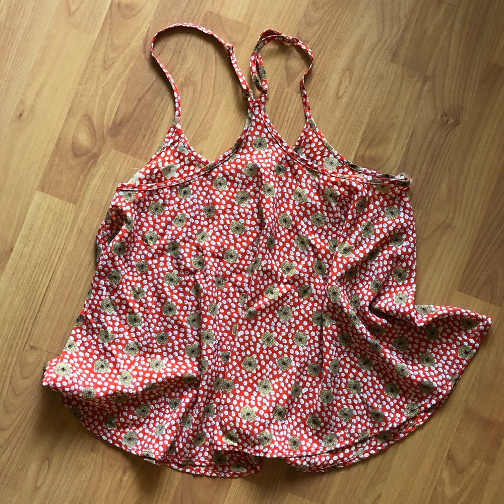 Flutter floral print top